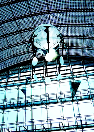 Illustration for article titled AquaJelly and AirJelly Robot Jellyfish At Home In the Water or the Sky